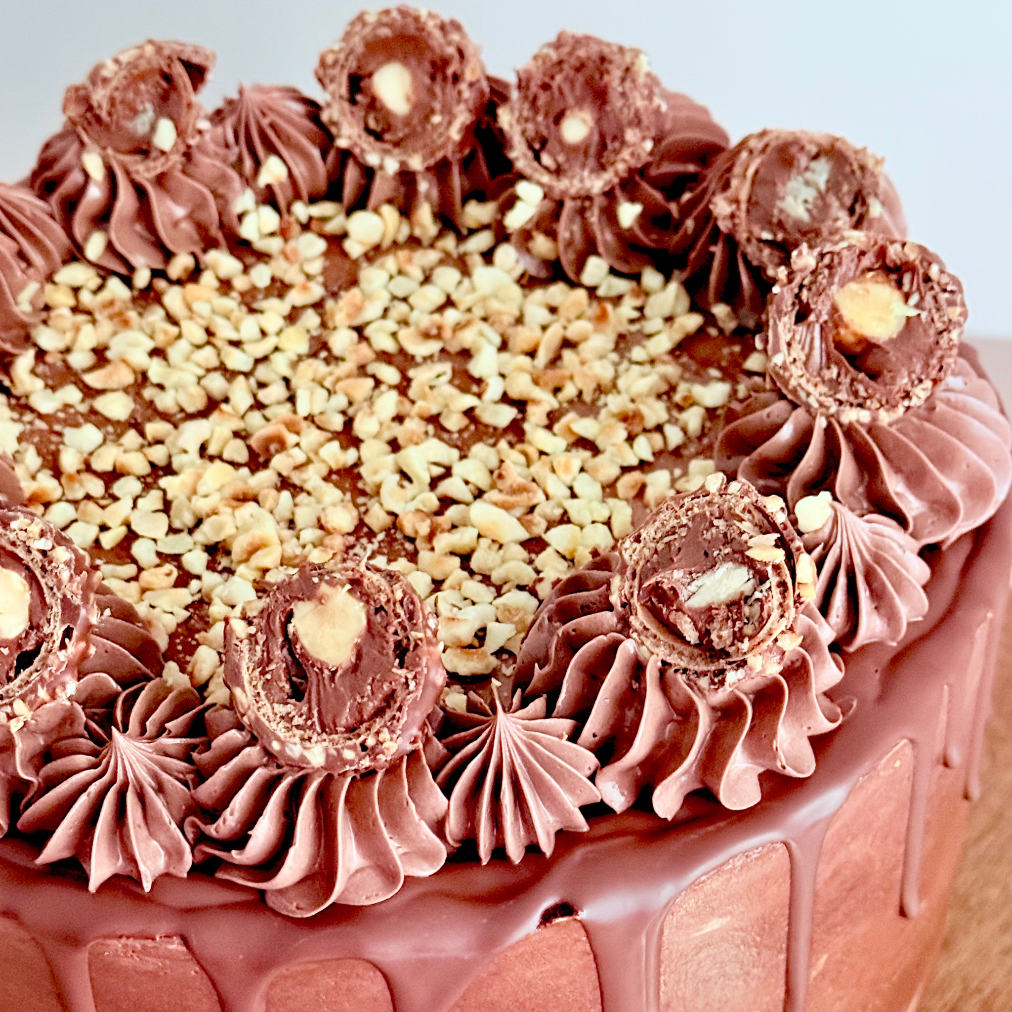 Ferrero Rocher Cake - Cake Choice