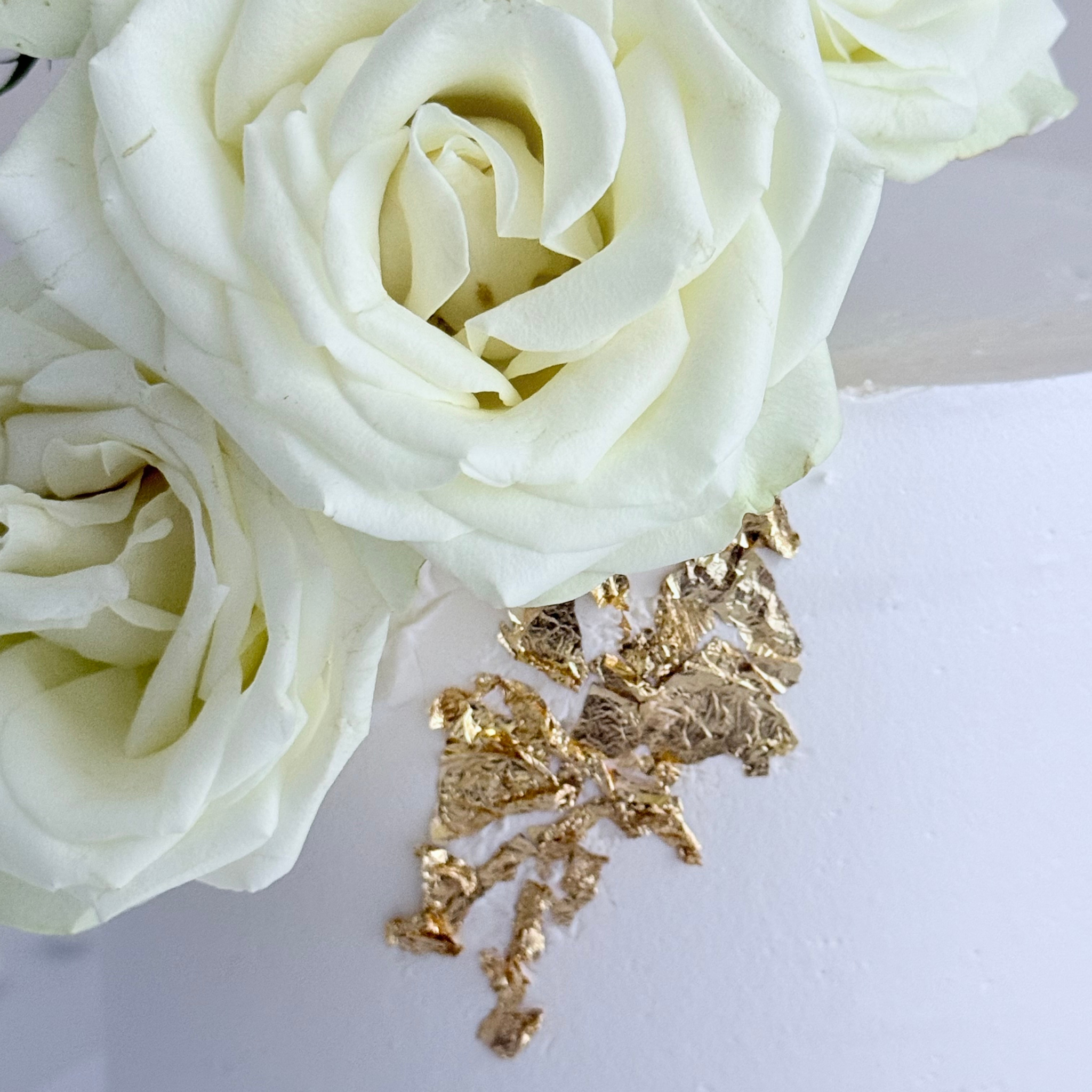 White Rose Cake - Cake Choice