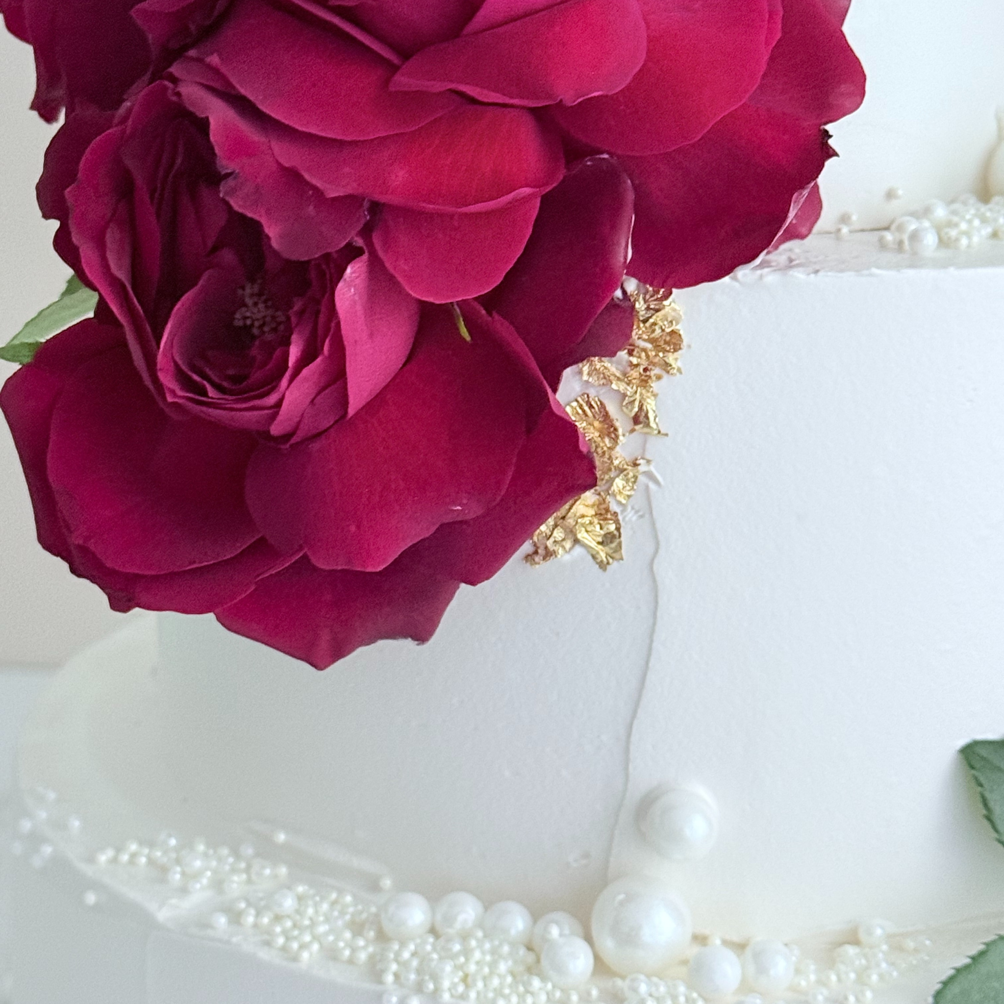 Red Rose Three Tier Cake - Cake Choice