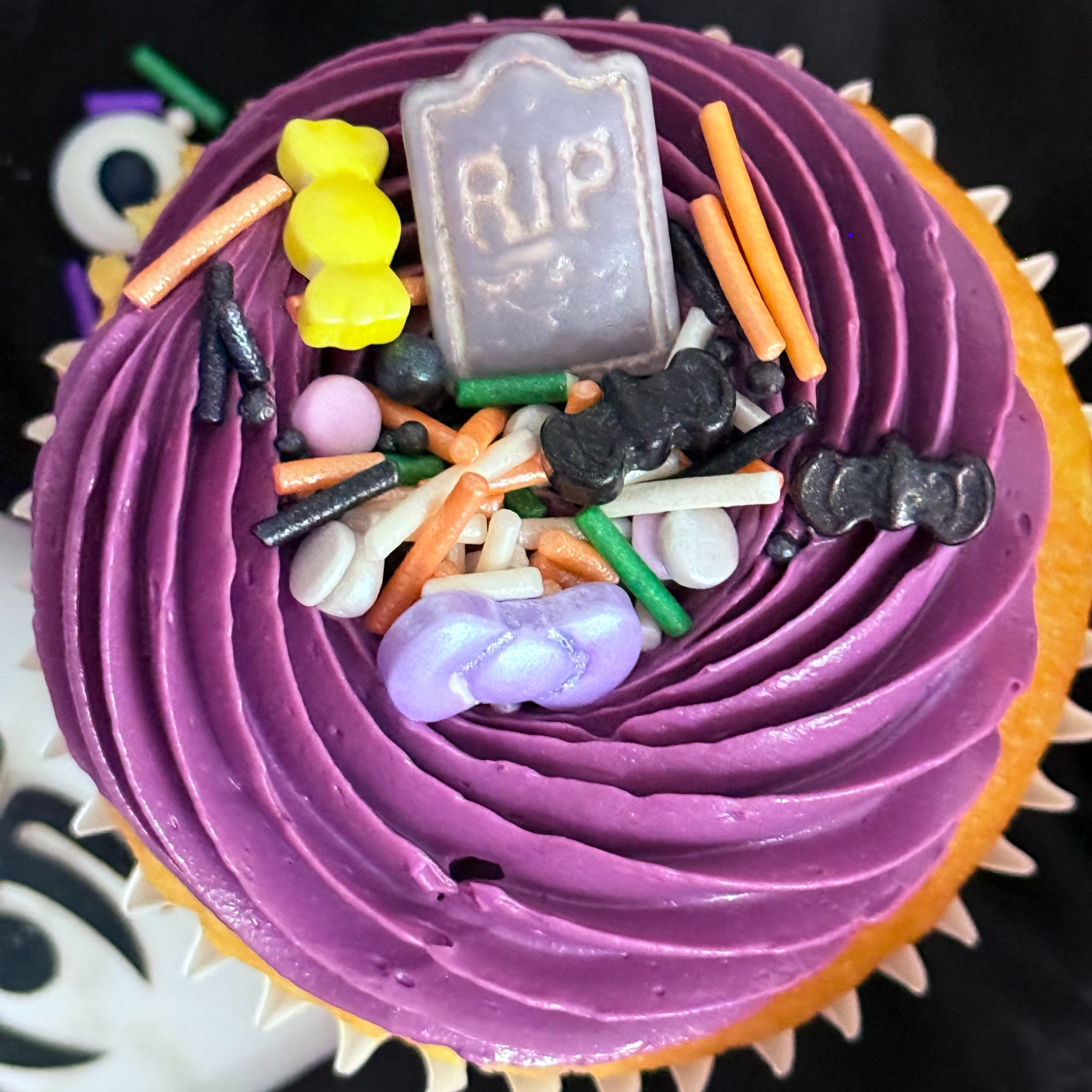 Creepy Cute Cupcakes