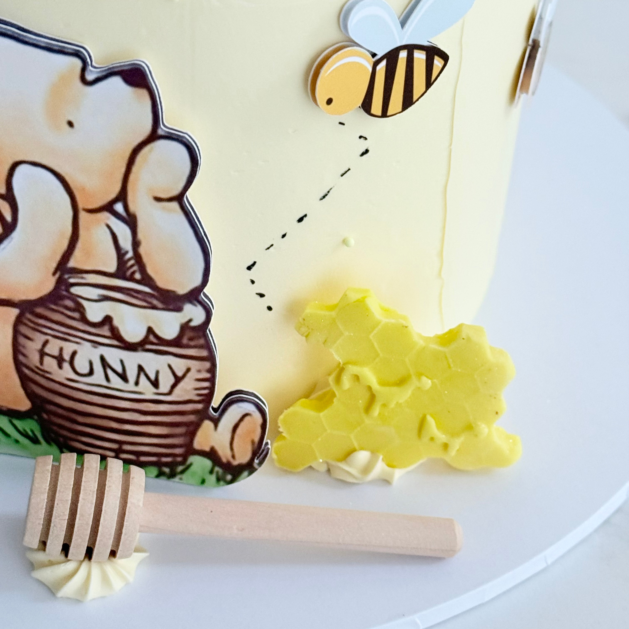 Winnie The Pooh Cake