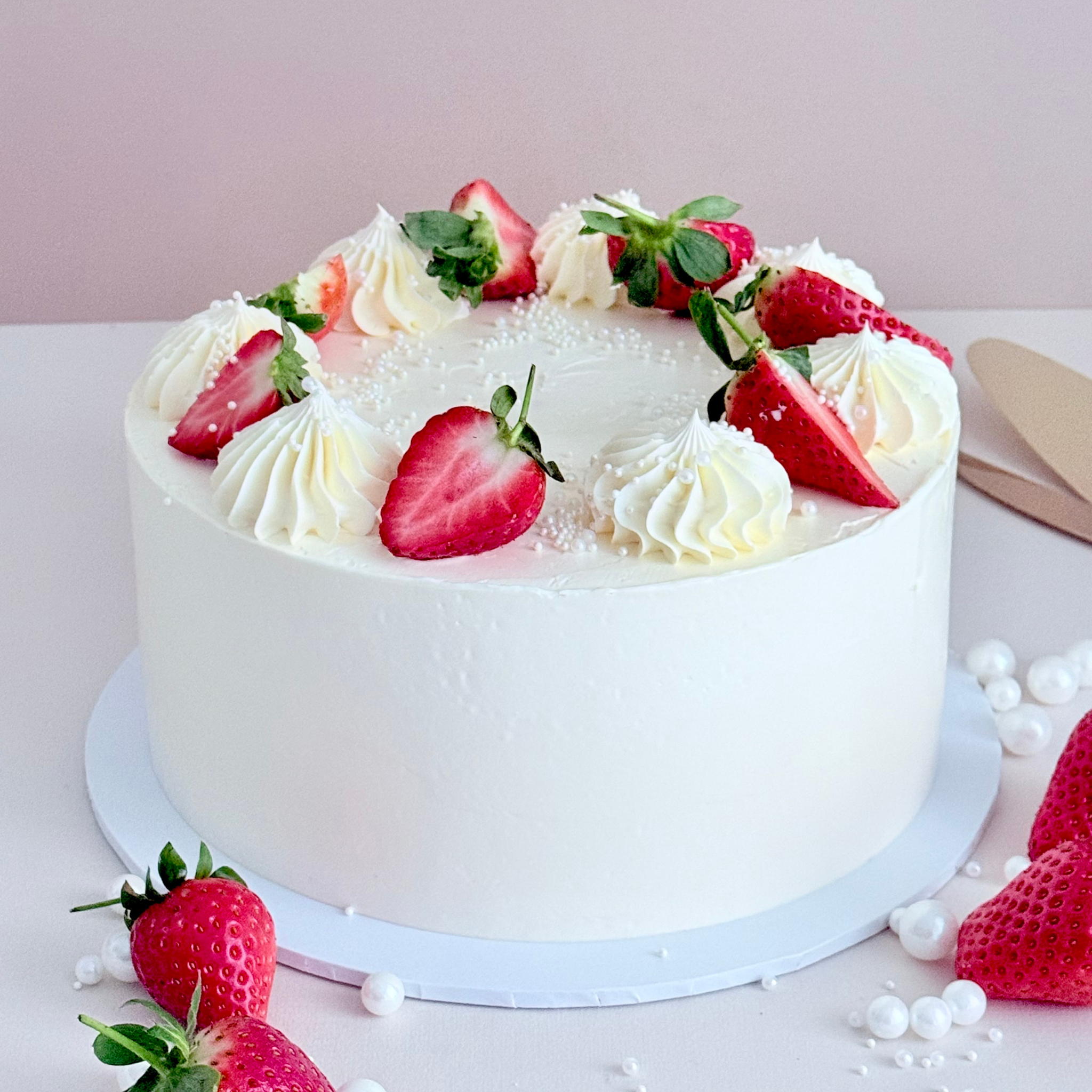 Vanilla & Strawberry Cake - Cake Choice