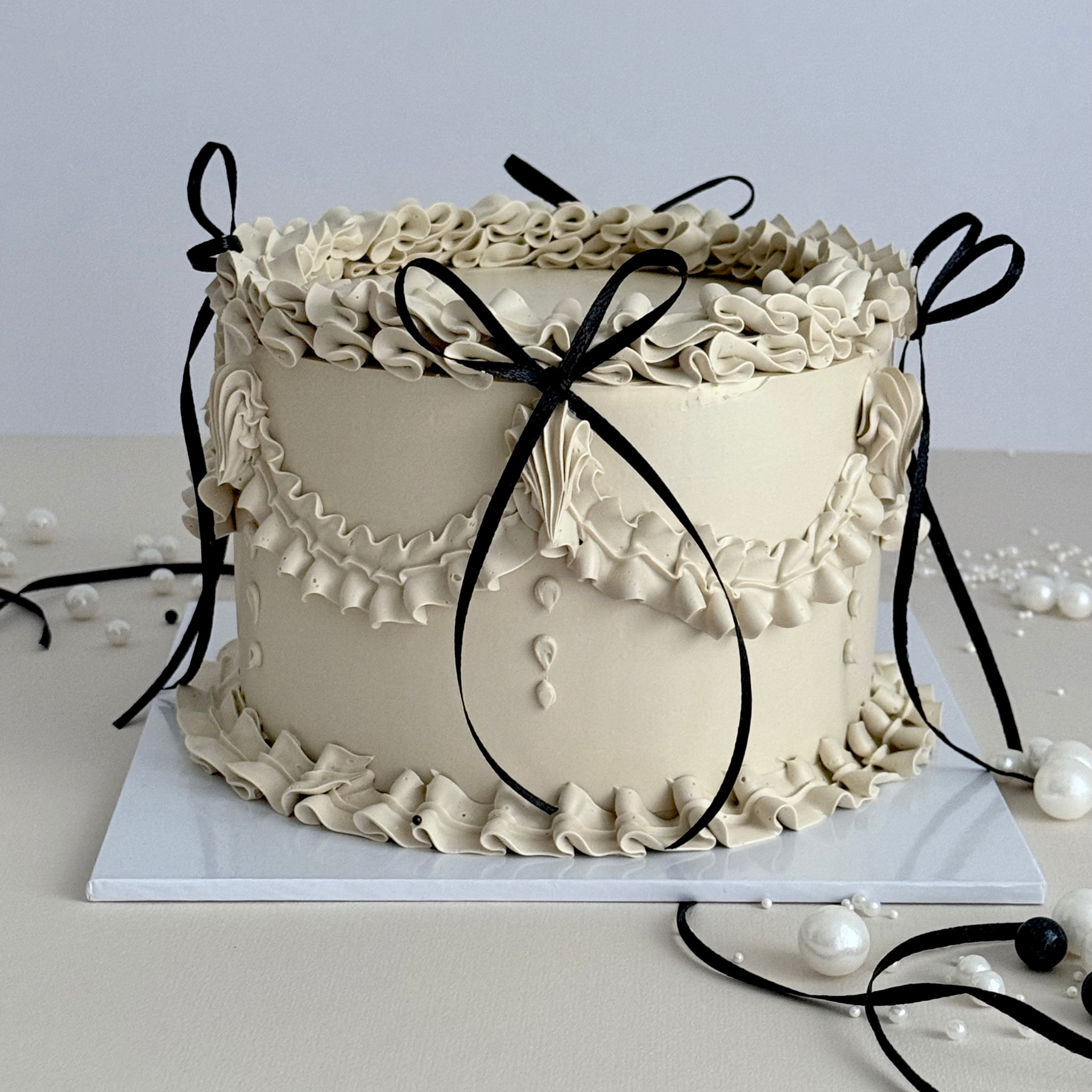 Latte Bow Vintage Cake - Cake Choice