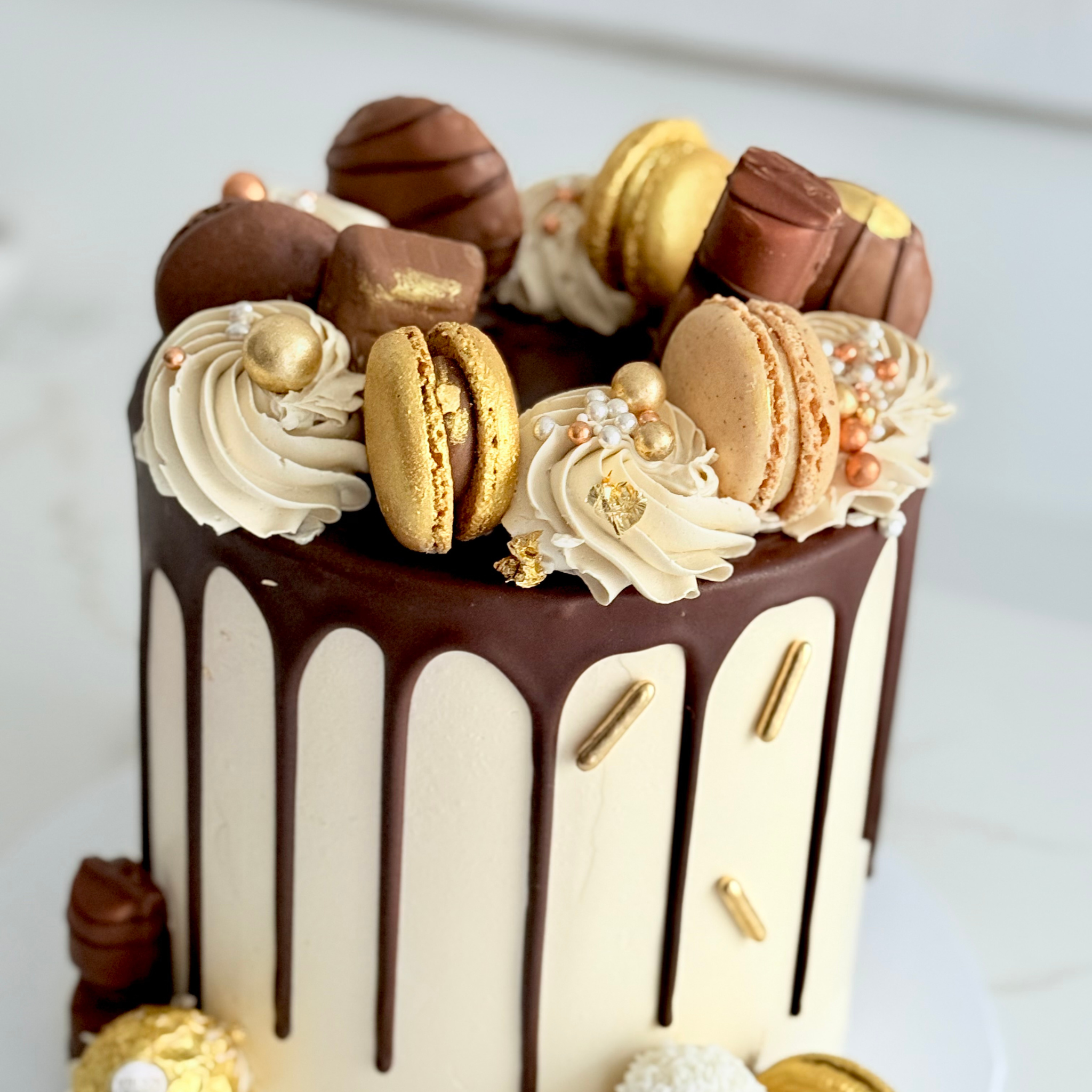 Cream & Gold Drip Cake - Cake Choice