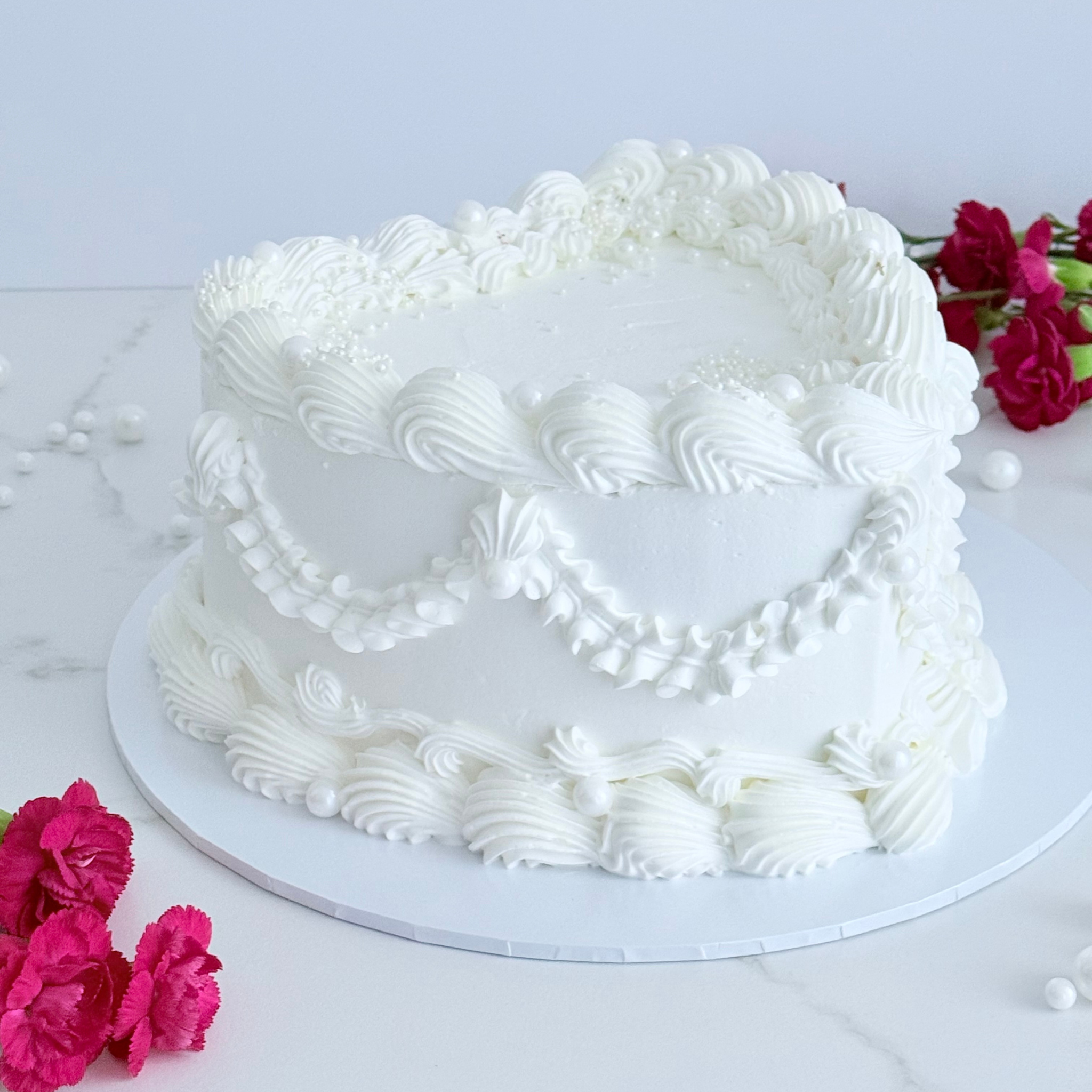 White Lambeth Wedding Cake - Cake Choice