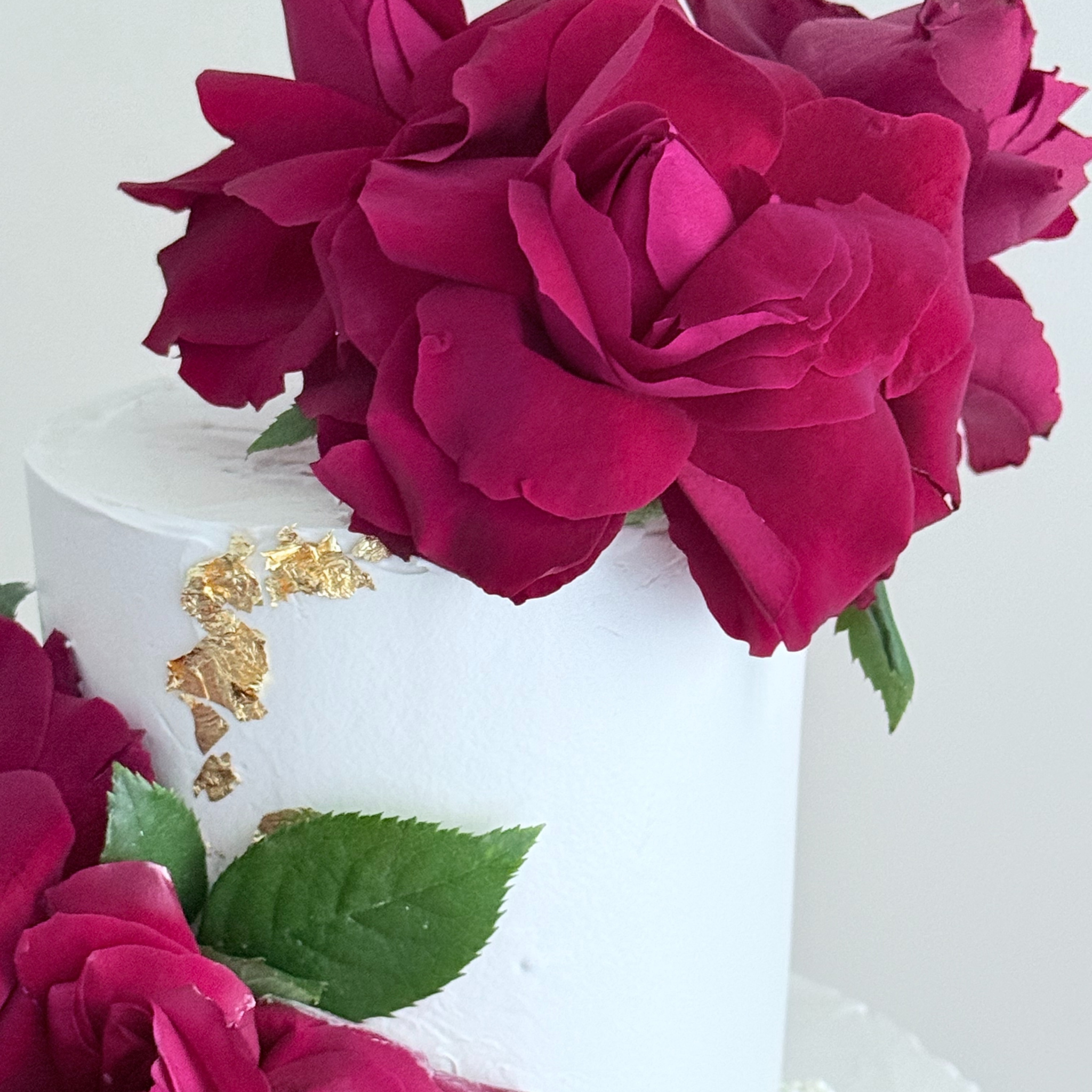Red Rose Two Tier Cake - Cake Choice
